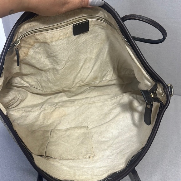 GUCCI GG Supreme Monogram Zippered Tote Dark Brown - Picture 10 of 12